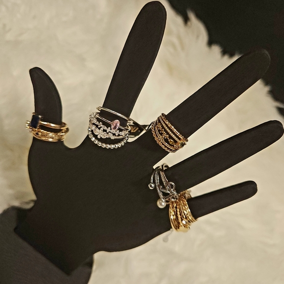 Elegant Gold-Tone Women's Ring Set - Picture 3 of 7